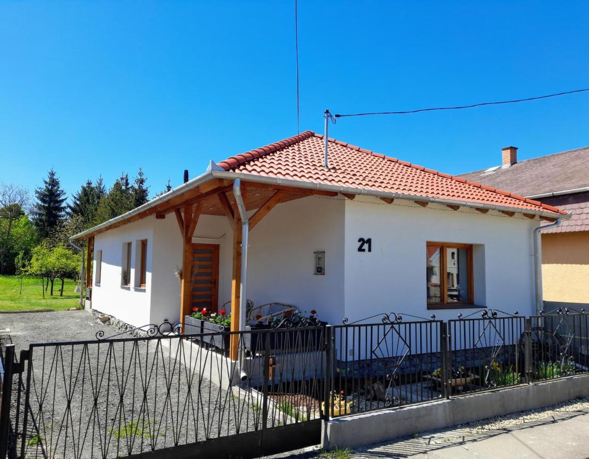 No°21 Apartman Szilvásvárad Esterno foto